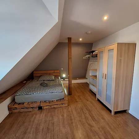 Apartment Zentral Komplette Fewo, 4 Schlafbereiche Bis Zu 8 Personen