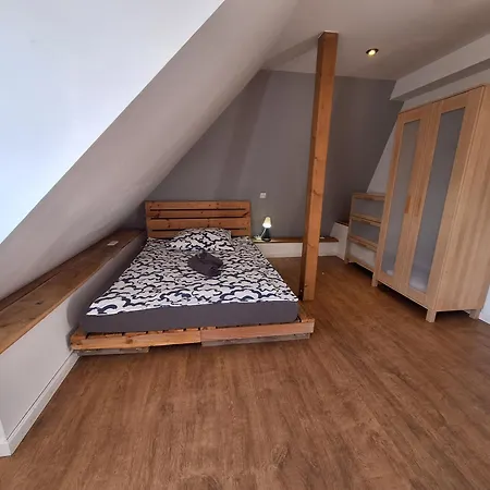 Zentral Komplette Fewo, 4 Schlafbereiche Bis Zu 8 Personen Apartment Bielefeld