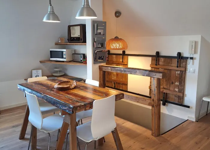 Zentral Komplette Fewo, 4 Schlafbereiche Bis Zu 8 Personen