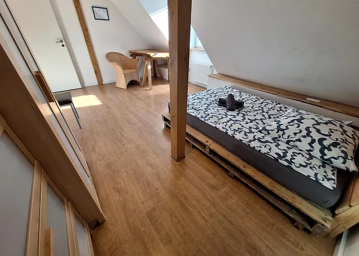 Zentral Komplette Fewo, 4 Schlafbereiche Bis Zu 8 Personen * Bielefeld