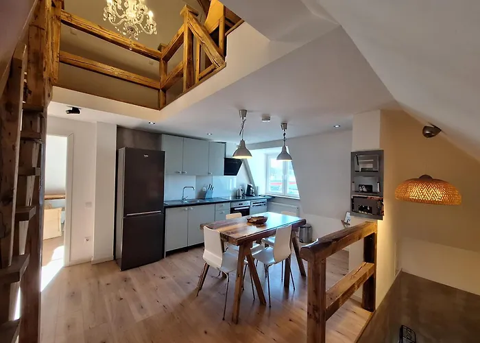 Zentral Komplette Fewo, 4 Schlafbereiche Bis Zu 8 Personen *