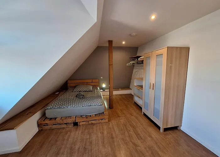 Apartmán Zentral Komplette Fewo, 4 Schlafbereiche Bis Zu 8 Personen