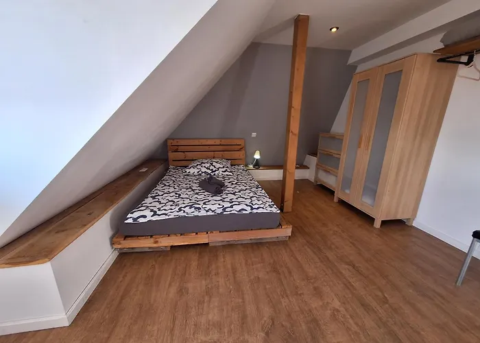 Zentral Komplette Fewo, 4 Schlafbereiche Bis Zu 8 Personen Appartement Bielefeld