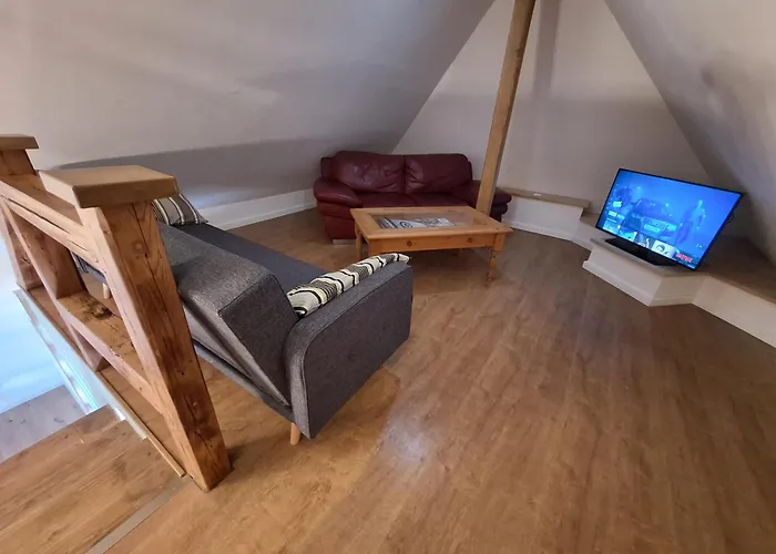 Apartmán Zentral Komplette Fewo, 4 Schlafbereiche Bis Zu 8 Personen